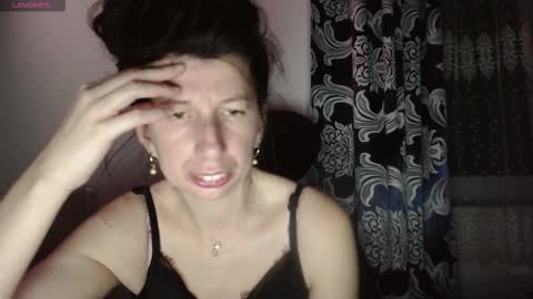 Snapshot of rosiehayes chatting on November 2025 09:27:01 PM RosieHayes online show from November 2025 09:27:01 PM