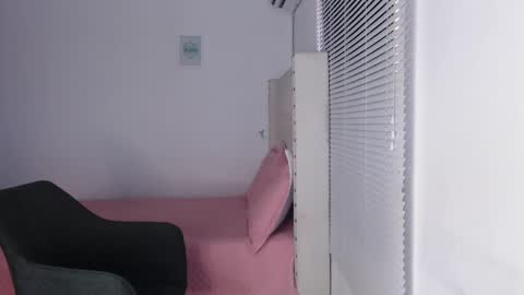 rosiehw online show from October 2025 03:13:01 PM