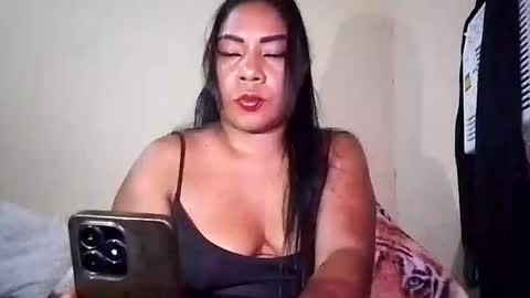 Snapshot of rosmerynava chatting on September 2025 02:33:02 AM rosmerynavarro online show from September 2025 02:33:02 AM