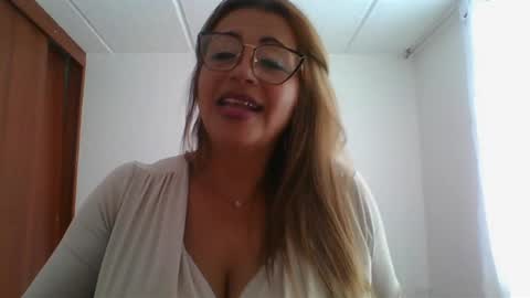 Snapshot of rossanalionheart chatting on February 2025 07:40:02 PM Rossana online show from February 2025 07:40:02 PM