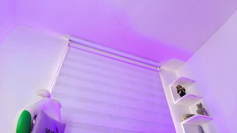   online show from April 2026 06:28:01 PM