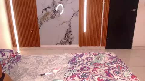 Rossi Hill online show from December 2025 12:12:01 PM