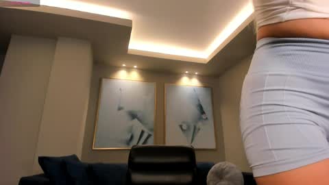 Rossie Rivers online show from April 2026 12:10:01 PM