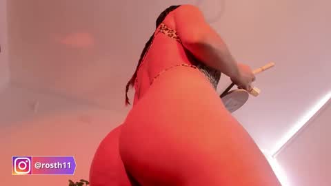 Im Ross   online show from October 2025 07:08:01 PM