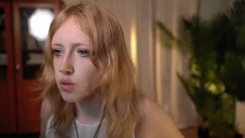 Snapshot of rosy_petal chatting on September 2025 09:48:01 PM rosy_petal online show from September 2025 09:48:01 PM