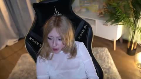 Snapshot of rosy_petal chatting on September 2025 02:12:02 AM rosy_petal online show from September 2025 02:12:02 AM