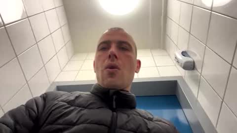 rotteei1 online show from November 2025 09:53:02 AM