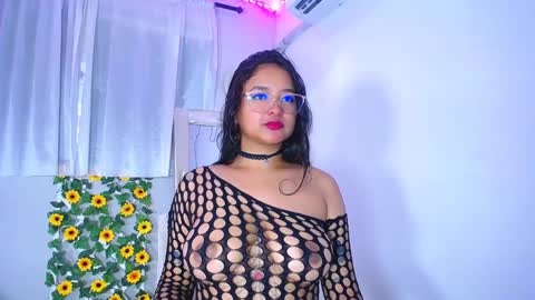 Snapshot of rous_25 chatting on January 2025 12:35:02 PM rous_25 online show from January 2025 12:35:02 PM