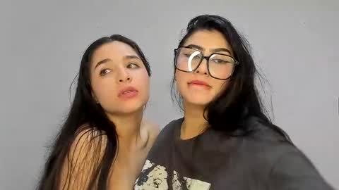 Snapshot of rous_and_sweet chatting on December 2025 02:42:02 AM Rous and Sweet online show from December 2025 02:42:02 AM