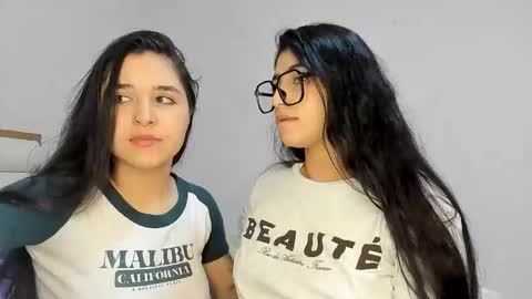 Snapshot of rous_and_sweet chatting on February 2026 03:12:01 AM Rous and Sweet online show from February 2026 03:12:01 AM