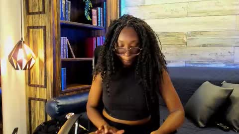 Snapshot of rouselux chatting on February 2026 08:06:01 PM rouselux online show from February 2026 08:06:01 PM