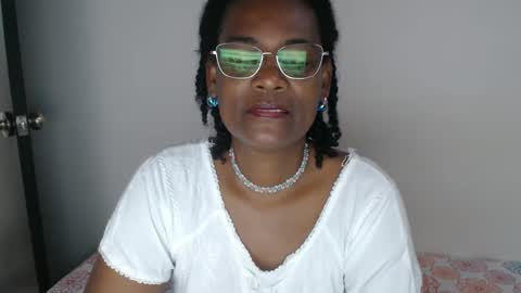 luxa online show from January 2025 12:45:02 PM