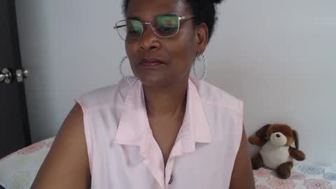 luxa online show from February 2025 04:20:02 PM