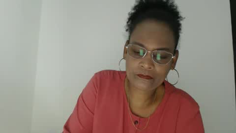 luxa online show from September 2025 07:24:02 PM