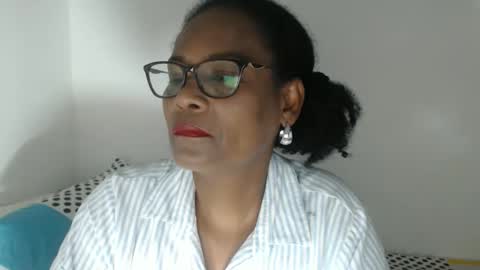 luxa online show from March 2026 08:23:02 PM