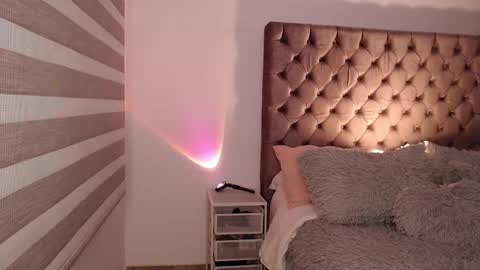 Rouss marie henao  online show from October 2025 09:20:01 AM