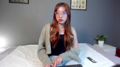 Roussy online show from June 2026 03:49:01 AM