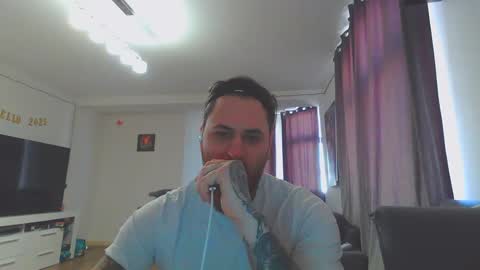 Snapshot of route45 chatting on March 2025 11:27:01 AM tell me BJ all tips are appreciated inclusive offline online show from March 2025 11:27:01 AM