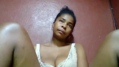 rovaelyah online show from November 2025 07:18:02 AM