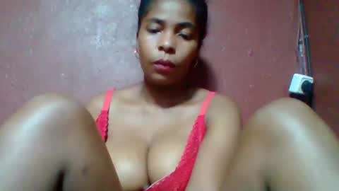 rovaelyah online show from February 2026 03:27:02 PM