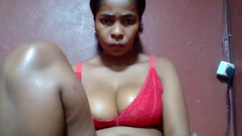 rovaelyah online show from February 2026 03:32:01 AM