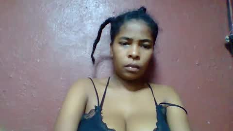 rovaelyah online show from May 2026 09:16:01 AM