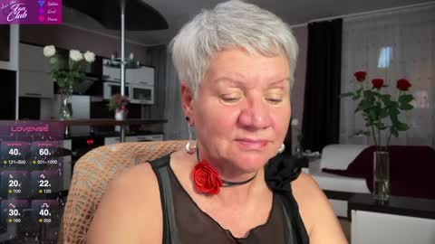 Snapshot of roxana_brooks chatting on February 2025 04:54:01 PM Roxana online show from February 2025 04:54:01 PM