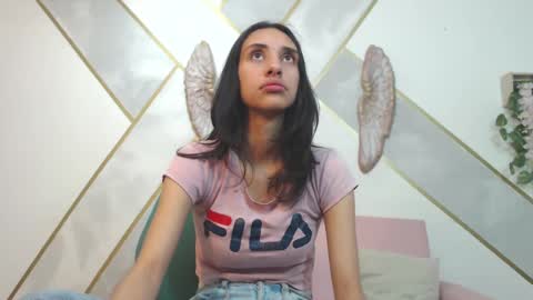   online show from February 2025 06:57:02 PM