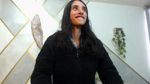   online show from November 2025 07:47:02 PM