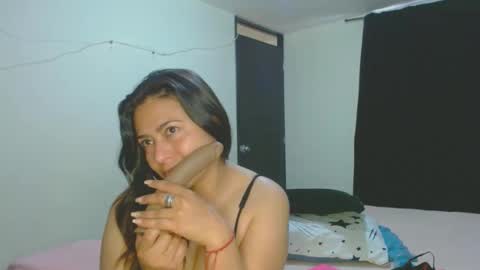 roxanasexy2025 online show from September 2025 12:52:01 PM