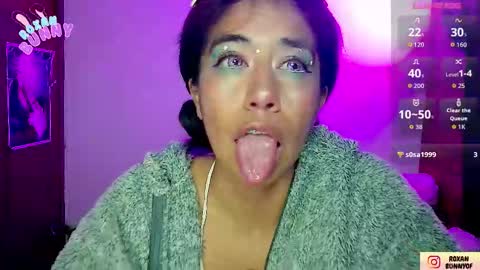 roxxy online show from November 2025 06:35:01 AM