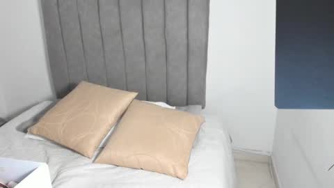 Roxane online show from December 2025 11:15:01 AM