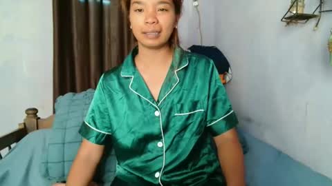 roxanne_98 online show from February 2026 04:19:01 AM