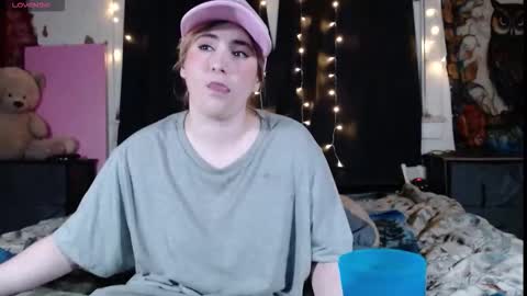 Snapshot of roxanneroulette chatting on February 2026 12:09:01 AM Silver online show from February 2026 12:09:01 AM