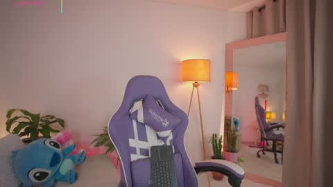  R O X I E  online show from May 2026 01:58:02 AM
