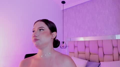 Snapshot of roxie_summers chatting on January 2025 07:17:02 AM Roxie online show from January 2025 07:17:02 AM