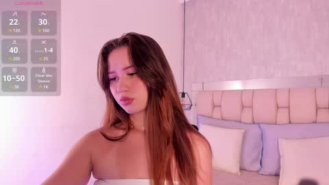 Snapshot of roxie_summers chatting on January 2025 08:48:01 PM Roxie online show from January 2025 08:48:01 PM