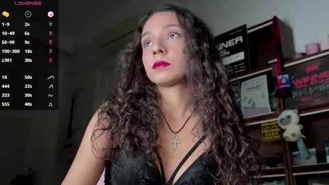 Snapshot of roxieflexie chatting on December 2025 08:57:02 PM Roxie online show from December 2025 08:57:02 PM