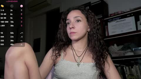 Snapshot of roxieflexie chatting on April 2026 11:02:01 PM Roxie online show from April 2026 11:02:01 PM