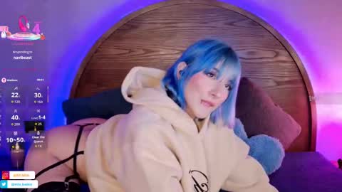 Roxx IG  online show from September 2025 05:50:01 PM