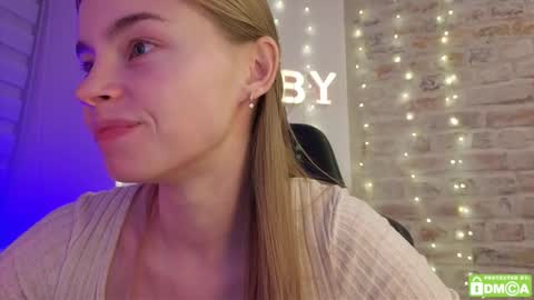 Snapshot of roxxxie_reid chatting on February 2026 09:05:02 PM Roxieex ABBY online show from February 2026 09:05:02 PM