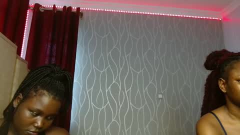 Roxy online show from November 2025 04:44:02 AM