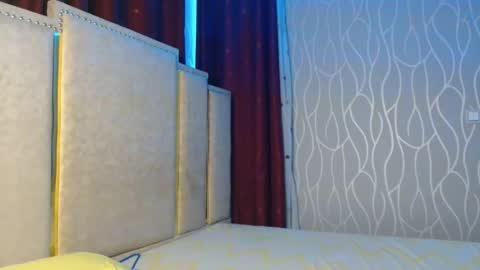 Snapshot of roxy_heather chatting on May 2026 07:19:02 PM Roxy online show from May 2026 07:19:02 PM
