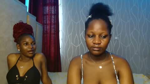 Snapshot of roxy_heather chatting on May 2026 09:50:01 AM Roxy online show from May 2026 09:50:01 AM