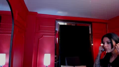 Roxy hell online show from October 2025 12:22:02 PM