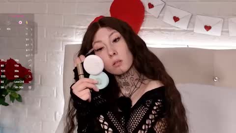 roxanne online show from February 2026 05:49:02 PM