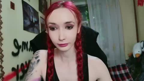 Snapshot of roxy_silver chatting on June 2026 02:40:01 PM Roxy online show from June 2026 02:40:01 PM