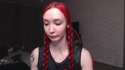 Snapshot of roxy_silver chatting on June 2026 08:13:01 PM Roxy online show from June 2026 08:13:01 PM