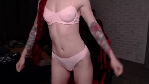 Snapshot of roxy_silver chatting on July 2026 08:35:01 PM Roxy online show from July 2026 08:35:01 PM