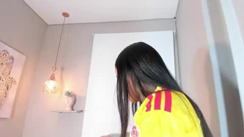 Snapshot of roxy_stone1 chatting on July 2026 07:18:02 PM roxy_stone1 online show from July 2026 07:18:02 PM